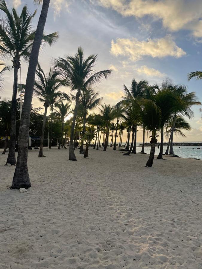 Plage St-Anne T2 Balcon Sainte-Anne  Exterior foto